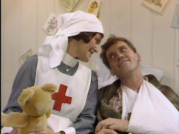 Blackadder Goes Forth - Karbol und Schwesternhäubchen