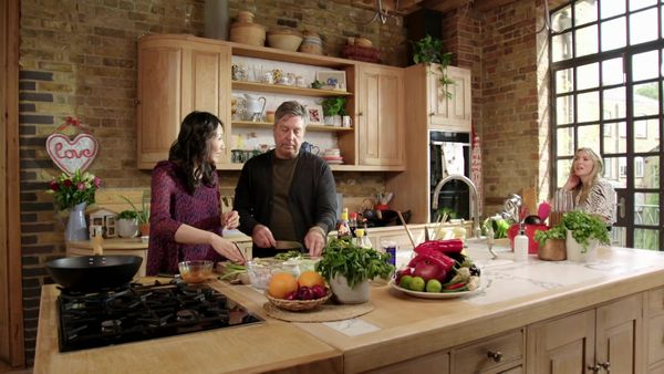 John and Lisa's Weekend Kitchen - Episode 3