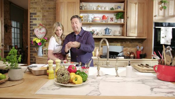 John and Lisa's Weekend Kitchen - Episode 4