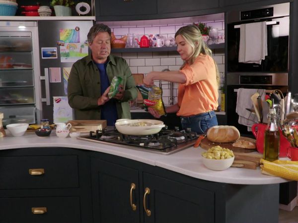 John and Lisa's Weekend Kitchen - Episode 2