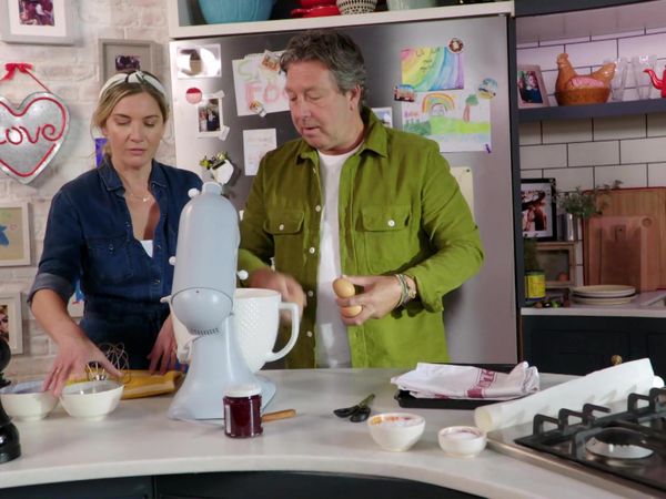 John and Lisa's Weekend Kitchen - Episode 3