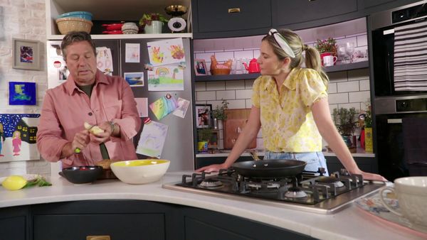 John and Lisa's Weekend Kitchen - Episode 8