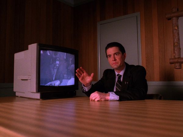 Twin Peaks - Dispute Between Brothers