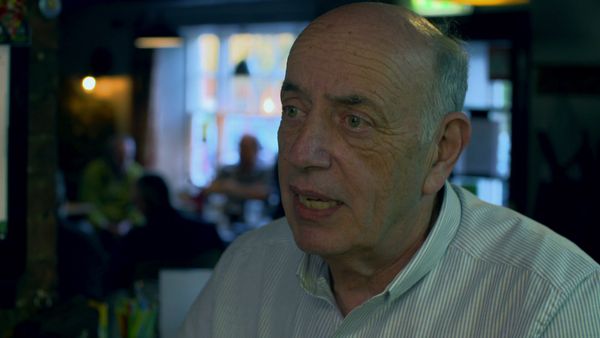 The Hotel Inspector Returns - The Crown