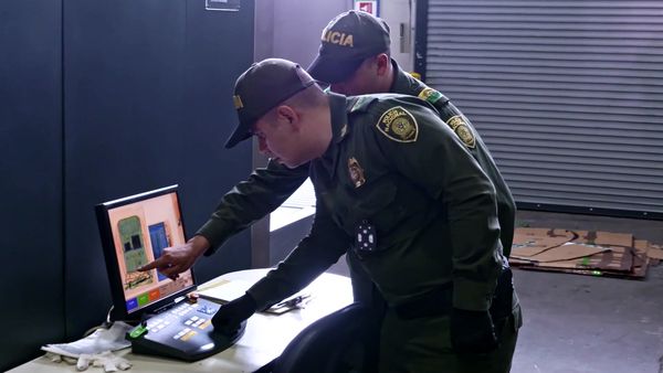 ¡ALTO! Frontera - Episodio 15