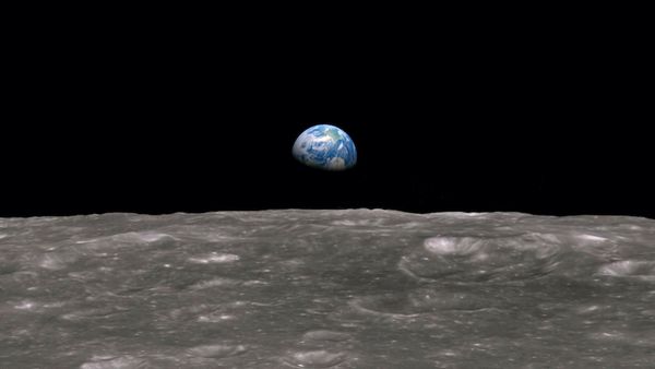 Cosmic Vistas - Gravity