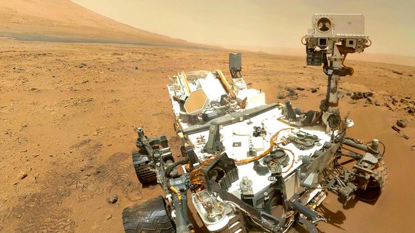 Cosmic Vistas - Landing on Mars