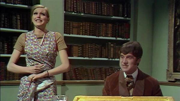 Monty Python's Flying Circus - Owl-Stretching Time