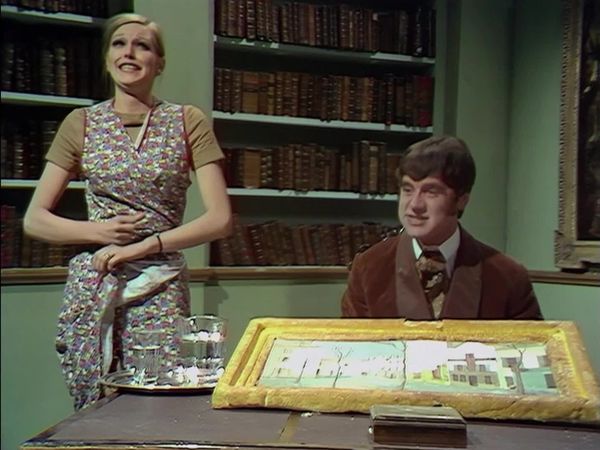 Monty Python's Flying Circus - Owl-Stretching Time