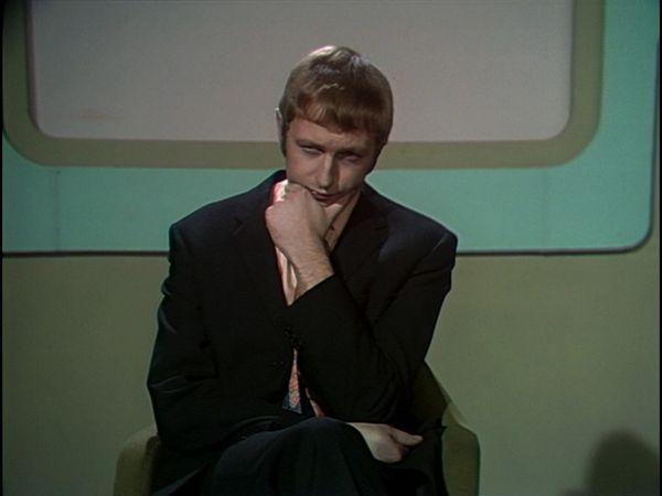 Monty Python's Flying Circus - It's The Arts / The BBC Entry For The Zinc Stoat Of Budapest