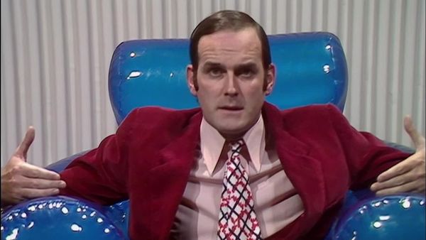 Monty Python's Flying Circus - Deja Vu / Show 5