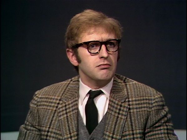 Monty Python's Flying Circus - The Royal Philharmonic Orchestra Goes To The Bathroom