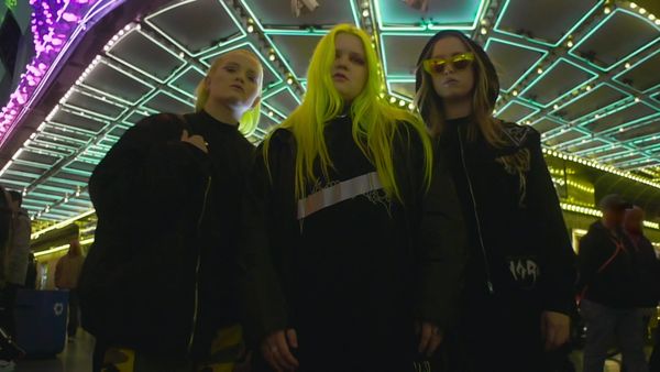 MTV Queens Of Pop - Cardi B Ft. Bad Bunny x J Balvin / SZA / Miley Cyrus / Sia / Fergie