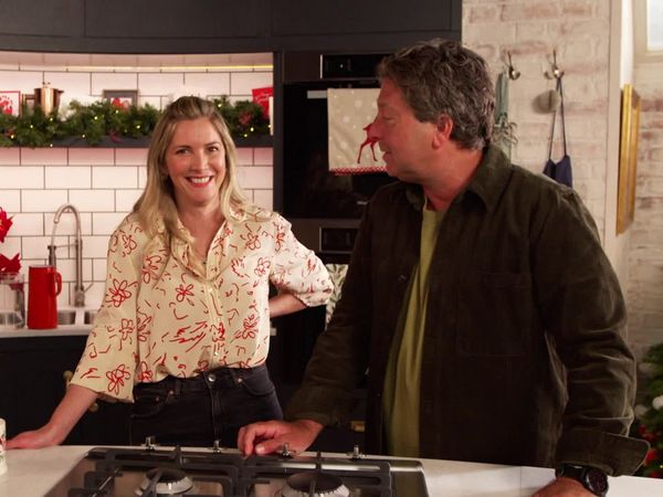 John and Lisa's Weekend Kitchen - Episode 4