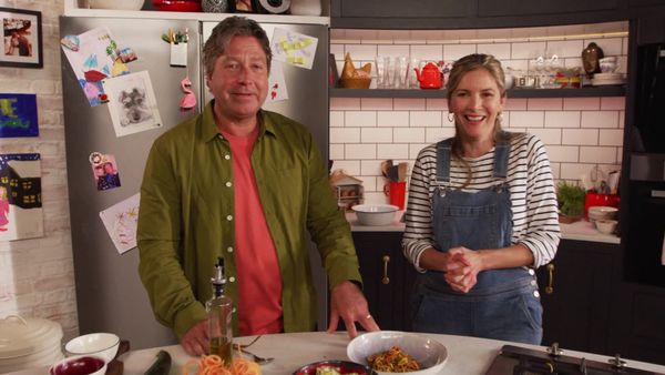 John and Lisa's Weekend Kitchen - Episode 8