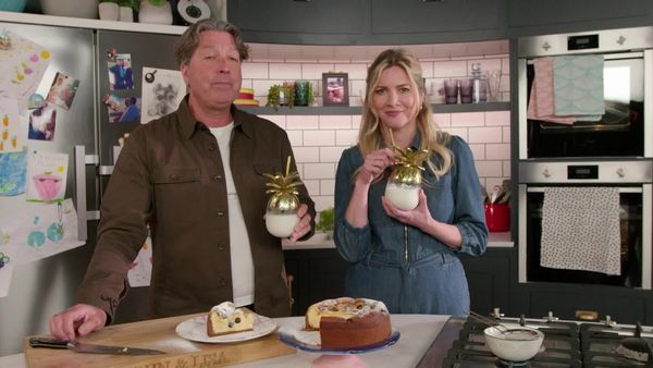 John and Lisa's Weekend Kitchen - Episode 4