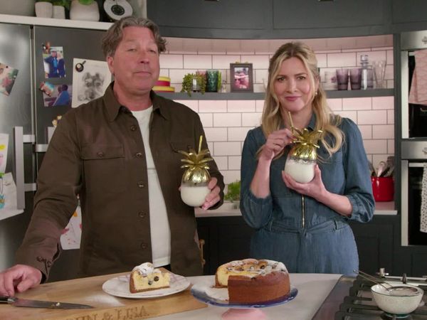 John and Lisa's Weekend Kitchen - Episode 4