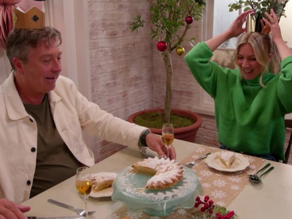 John and Lisa's Weekend Kitchen - Episode 11