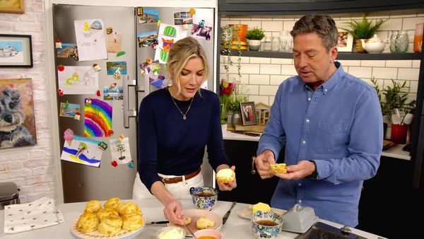 John and Lisa's Weekend Kitchen - Episode 2