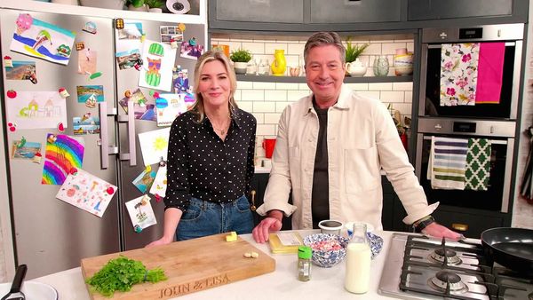 John and Lisa's Weekend Kitchen - Episode 5