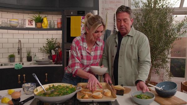 John and Lisa's Weekend Kitchen - Episode 8