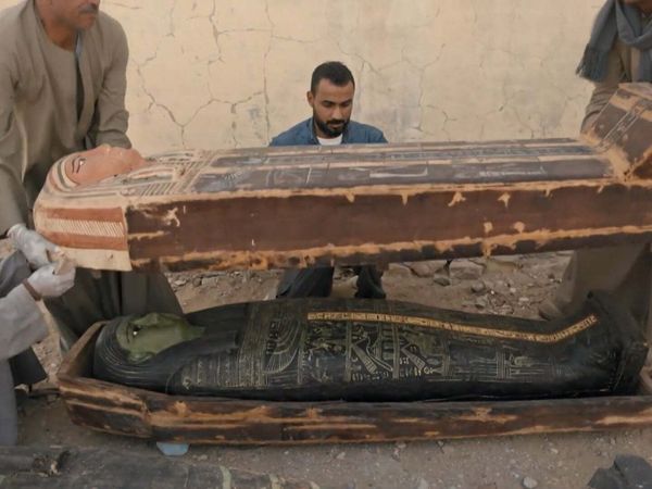 The Egyptians - The Mysterious Coffins