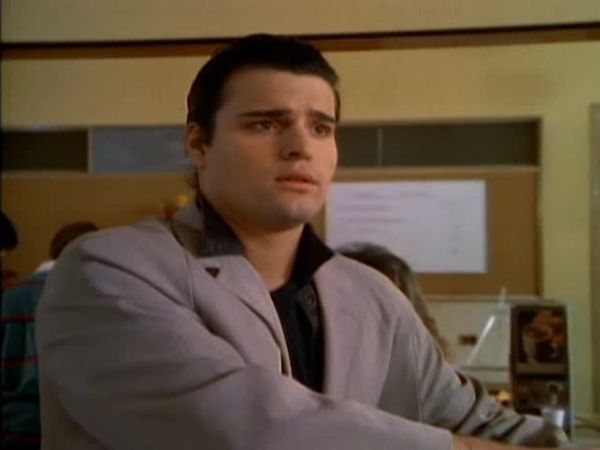 21 Jump Street - Episode 13: Mean Streets And Pastel Houses