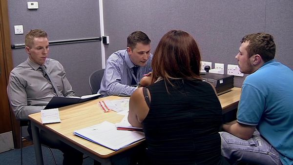 24 Hours in Police Custody - The Drug Drop