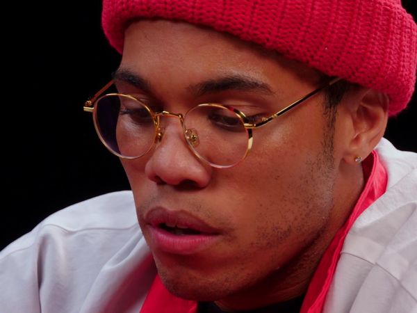 Hot Ones - Anderson .Paak Sings Hot Sauce Ballads While Eating Spicy Wings
