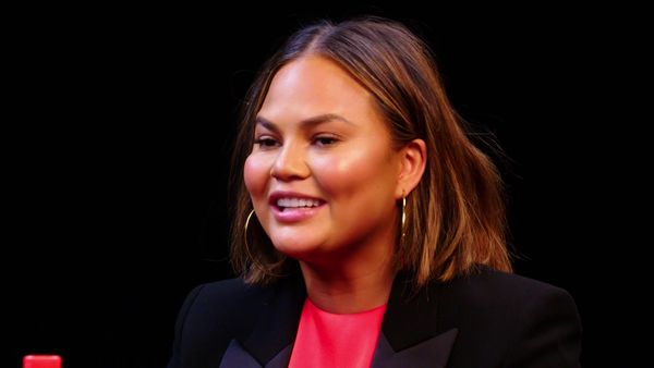 Hot Ones - Chrissy Teigen Gets Drunk on Spicy Wings