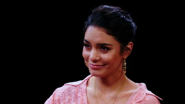 Hot Ones - Vanessa Hudgens Does Tongue Twisters While Eating Spicy Wings