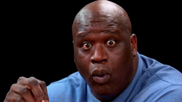 Hot Ones - Shaq Tries to Not Make a Face While Eating Spicy Wings