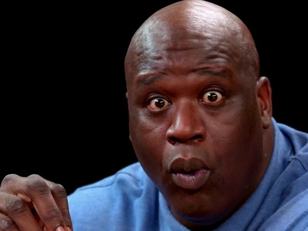 Hot Ones - Shaq Tries to Not Make a Face While Eating Spicy Wings