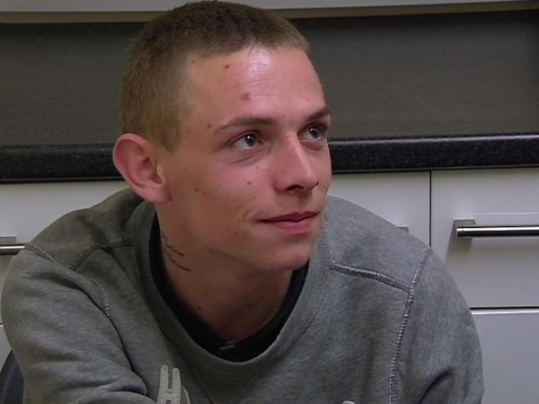24 Hours in Police Custody - The Golden Bracelet