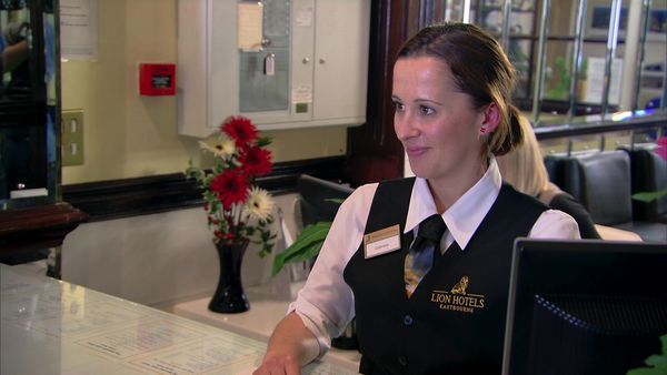 The Hotel Inspector - Mansion Lions