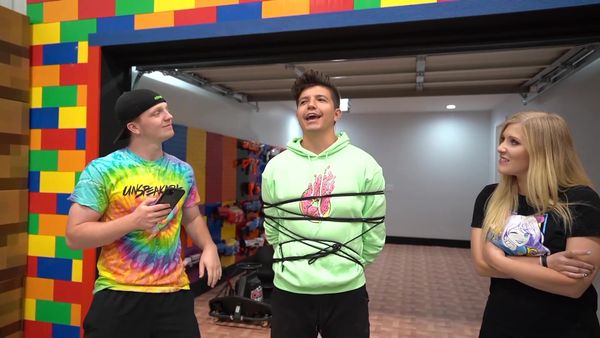 Unspeakable - I Trapped Preston in Real Minecraft Prison / Noob vs. Pro Hot Wheels Challenge