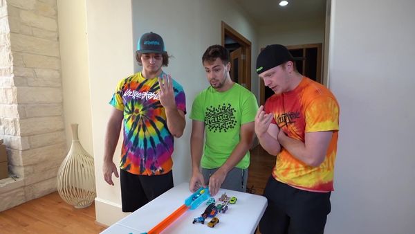 Unspeakable - World's Biggest Hot Wheels Jump / World's Fastest Hot Wheels Track