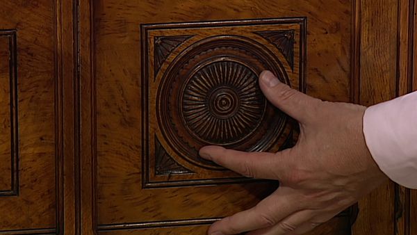 Antiques Roadshow UK - Caernarfon