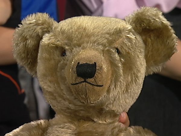 Antiques Roadshow UK - Sherborne 2