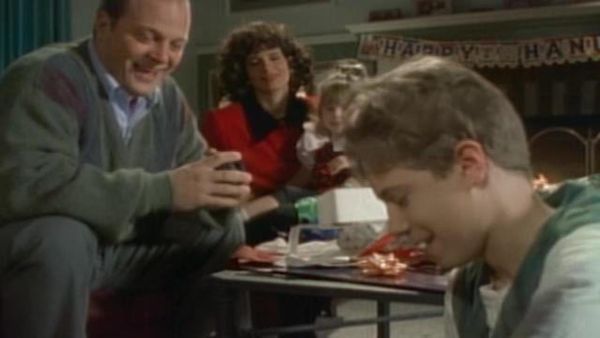 The Commish - The Commish: S4 E11 - A Christmas Story
