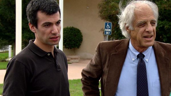 Nathan For You - Gruselhaus / „The Hunk“
