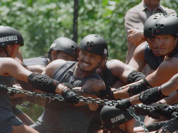 The Challenge - Luchando Por Mantenerlo Unido