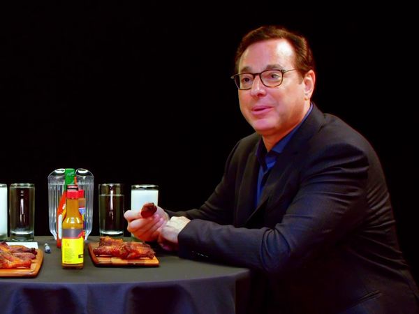 Hot Ones - Bob Saget Hiccups Uncontrollably While Eating Spicy Wings