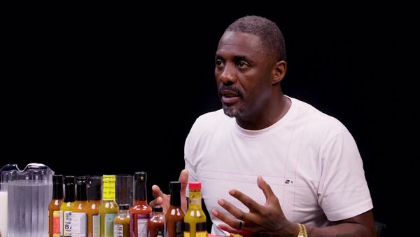 Hot Ones - Idris Elba Wants to Fight While Eating Spicy Wings