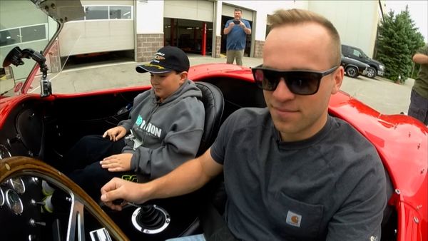 Legendary Motorcar - Chassis Hunting at SEMA and Kid Gets a Cobra Ride