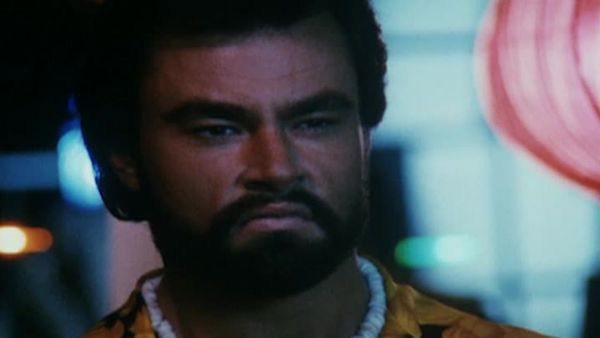 Hunter - Hunter: S1 E15 - The Beach Boy