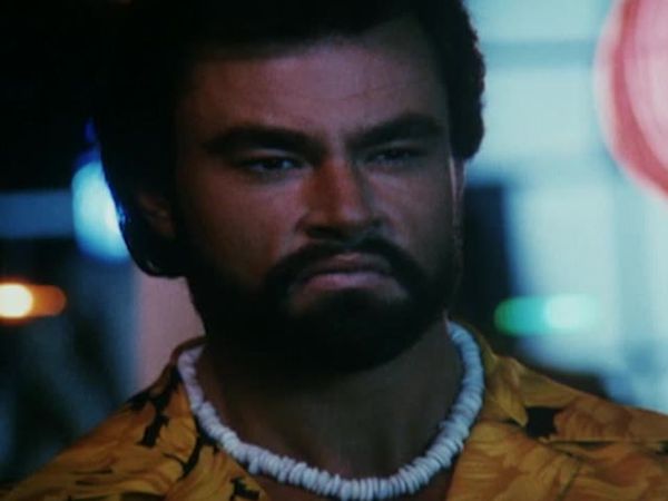 Hunter - Hunter: S1 E15 - The Beach Boy