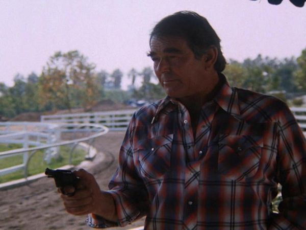 Hunter - Hunter: S2 E3 - The Biggest Man In Town