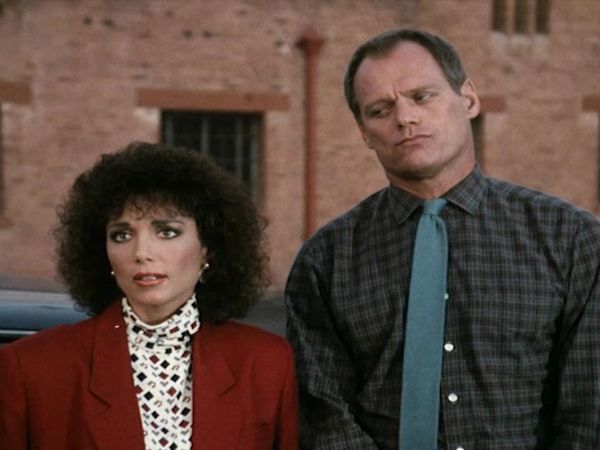 Hunter - Hunter: S3 E1 - Overnight Sensation