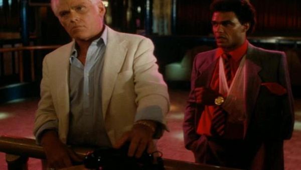 Hunter - Hunter: S3 E4 - The Castro Connection